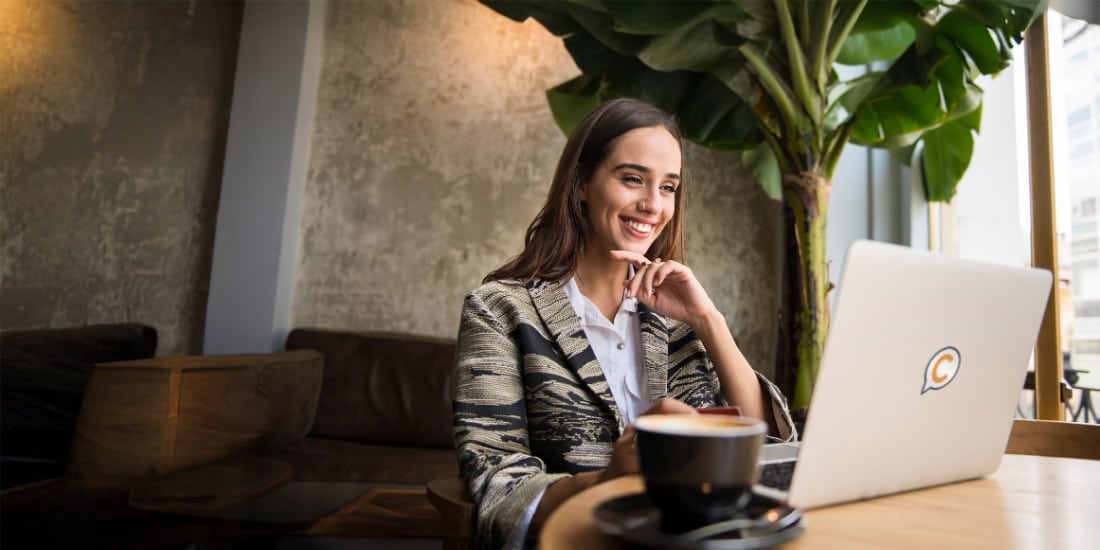 woman-using-laptop-coffee-shop
